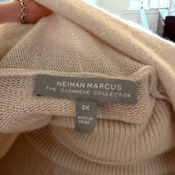 Neiman Marcus - Picture 6 of 6